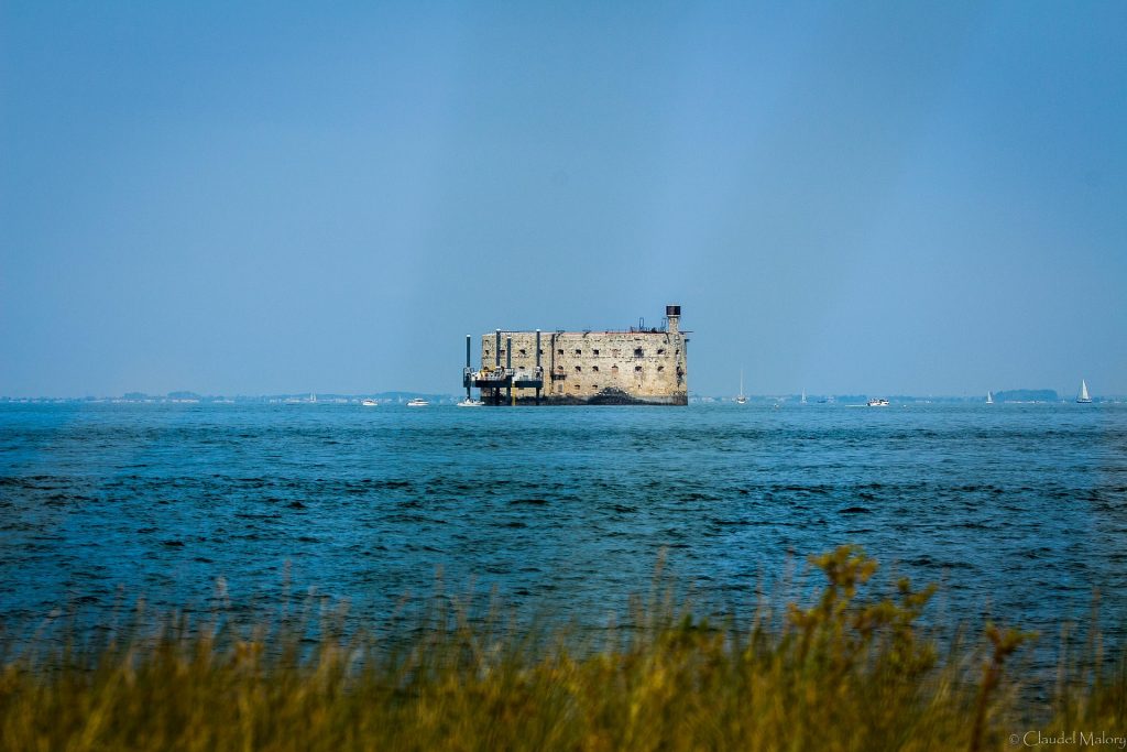 Fort boyard vu de la plage